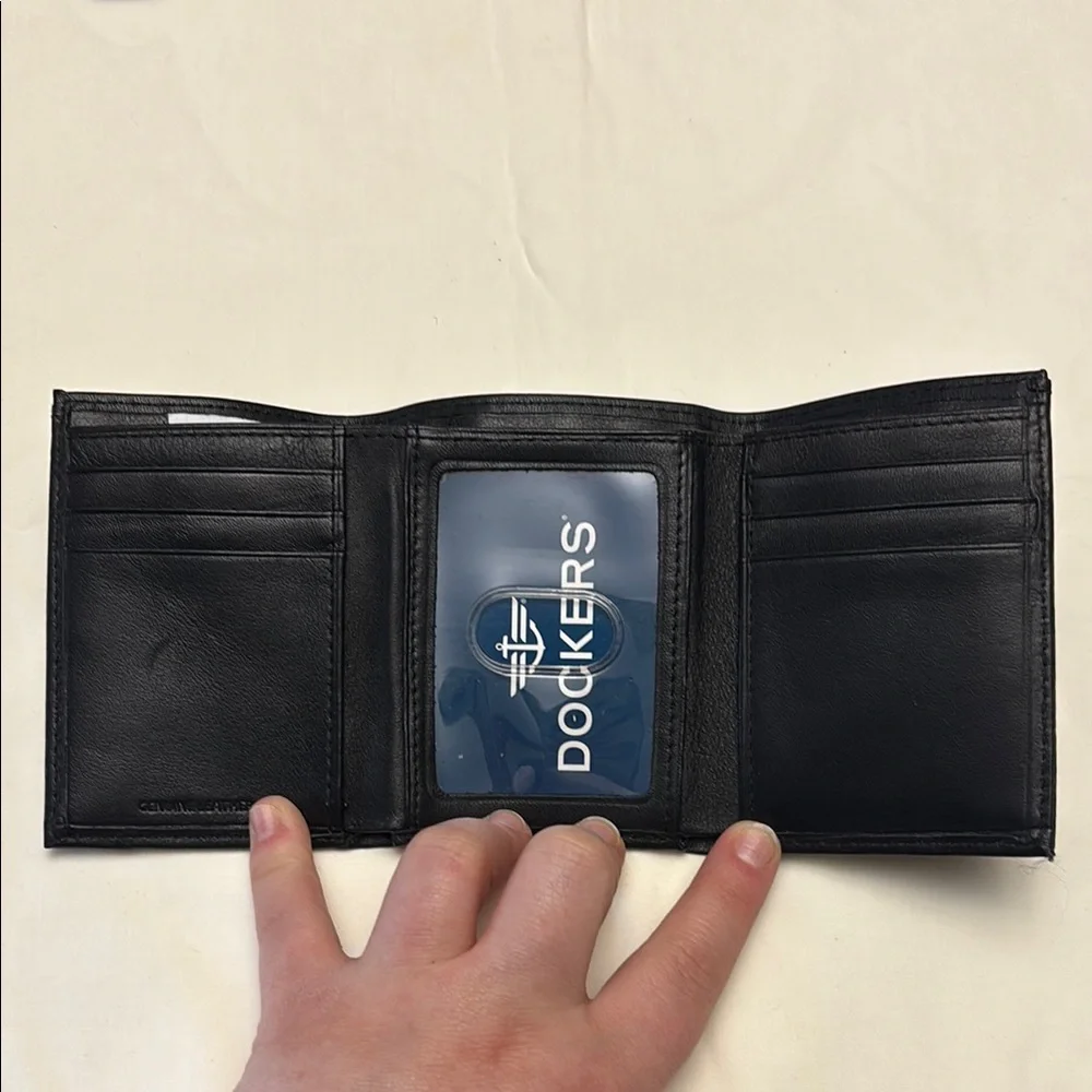 Black Leather dockers Wallet